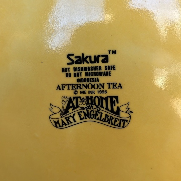 Sakura Mary Engelbreit Vintage Afternoon Tea Cookie Jar - Picture 6 of 12